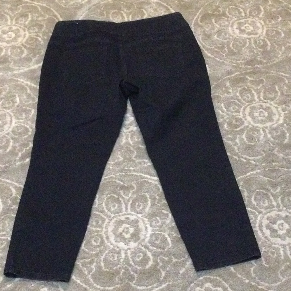 Christopher & Banks denim capris size 12 - Picture 2 of 5
